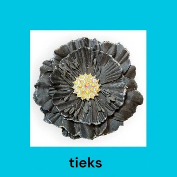 Tieks Flower Black Box Topper with Faux Rhinestones in Center TT-1 - Picture 1 of 3
